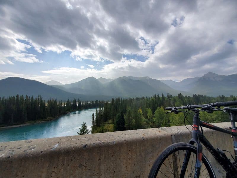 /photos/images/banff biking.jpg